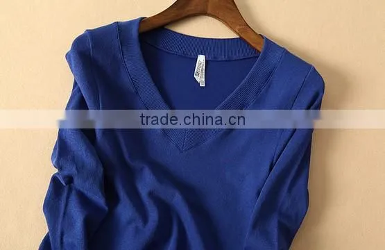 The long sleeve dark blue normal V neck knitting pullover casual men knitted sweater