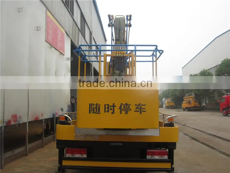 Dongfeng 14m mobile aerial platform