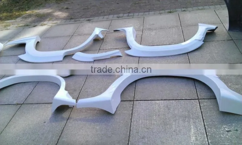 Land -Cruiser W- Style LC200 Body Kit for LC200 08-14Y FRP Material