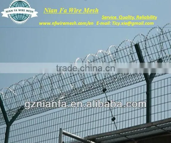 barb wire fence