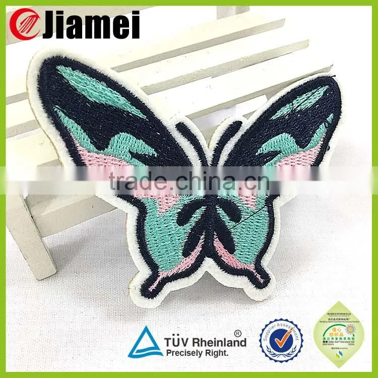 Cheap custom baby kids clothing design iron-on embroidery patch