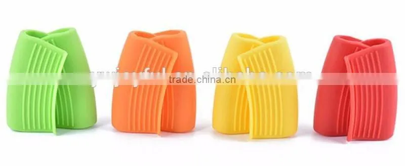 100% Food Grade Silicone Heat Resistant Mini oven mitt