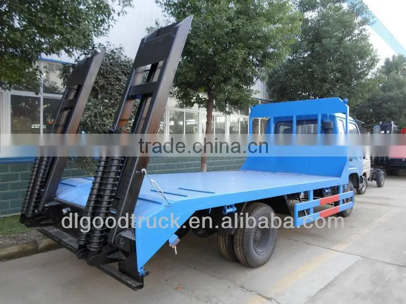 Dongfeng flat bed truck for transporting machines