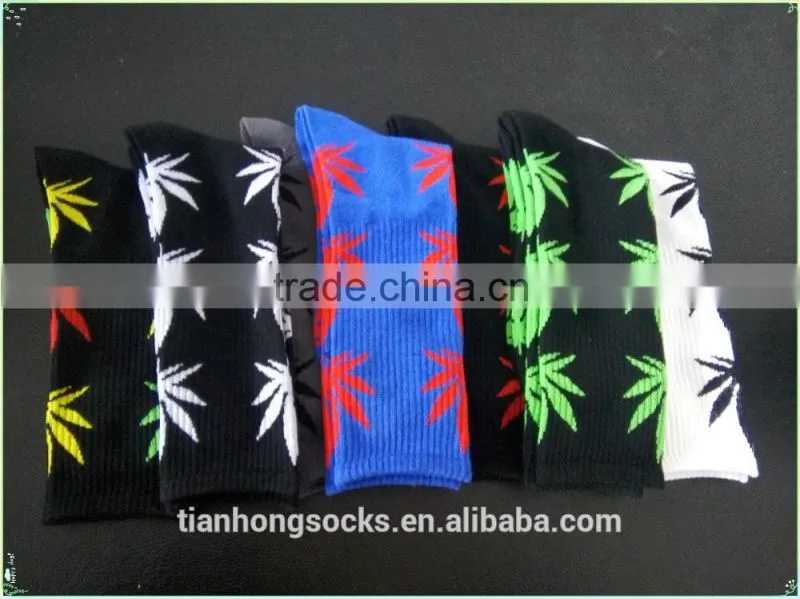 Hemp leaf retro popular high quality man bulk cotton socks China zhejiang tianhong socks factory