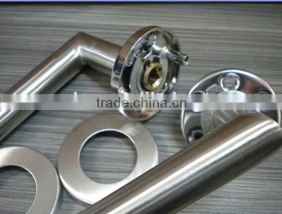 Zinc alloy diecast Matt chrome entrance door Handle