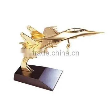 Wholesale cheap Zinc alloy airplane models with wooden base for gift/souvenir