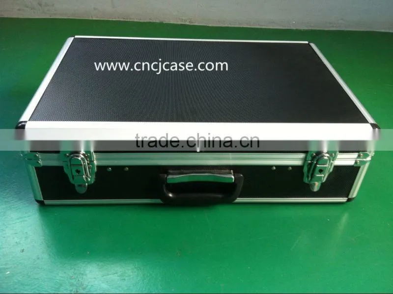 Easy carrying black aluminum tool case with handle