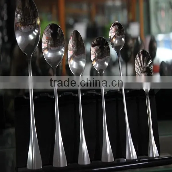 Hot sale and high quality most popular disposable cutlery set with spoon knife and fork