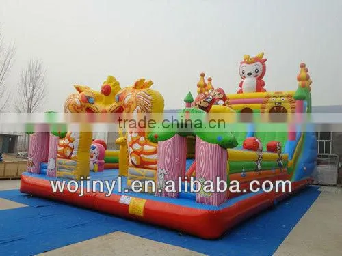 Attractive Inflatable jumping castle with slide