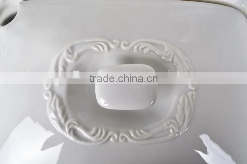 14.5" Square porcelain bakeware with lid