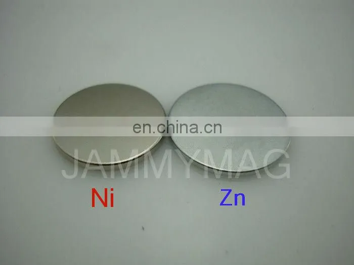 Half round magnet