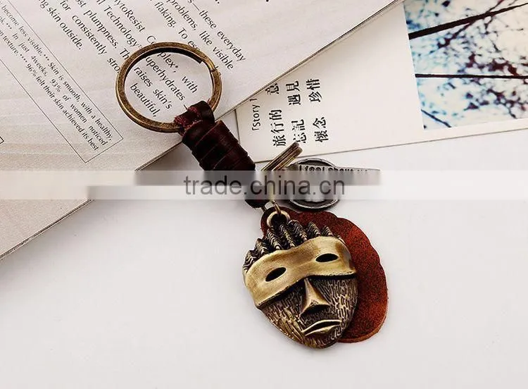 Factory Direcet Sale Exaggrate Punk Mask Pendant Keychain Real Leather Keychain
