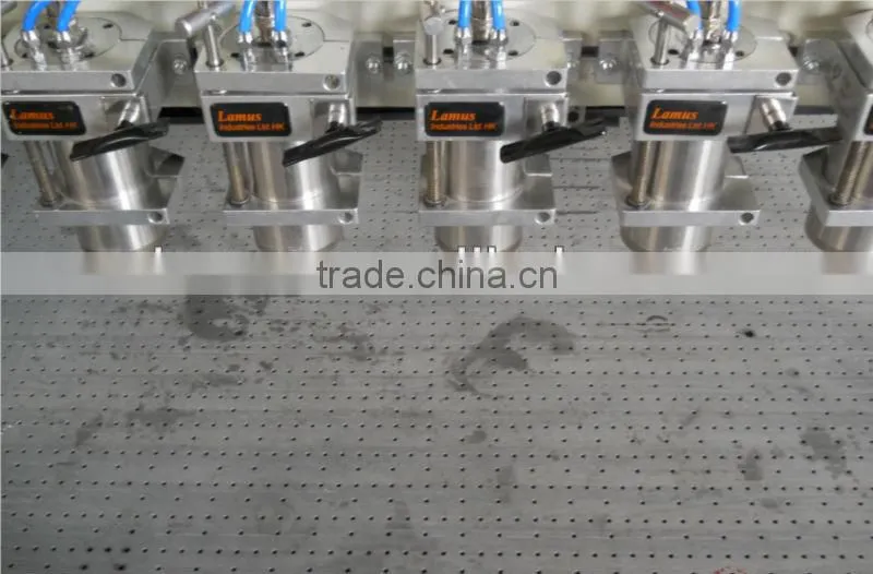 8 Heads CNC Sculpting Machine With Vacuum Table 1300*1800mm