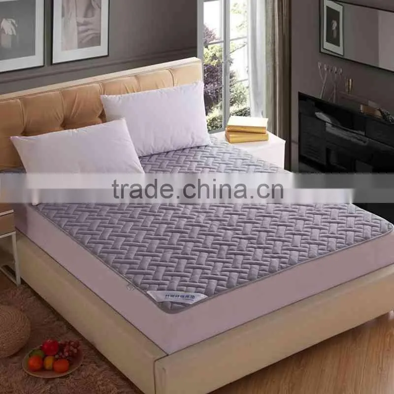 Anti - Slip Waterproof / Vibrating Mattress Pad for Adults