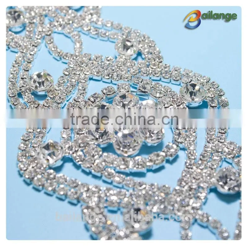 2015 hot selling top quality elegant style exquisite design metal rhinestone applique favorable wholesale price in Guangzhou
