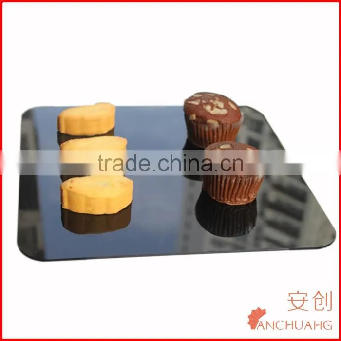 plastic cake tray