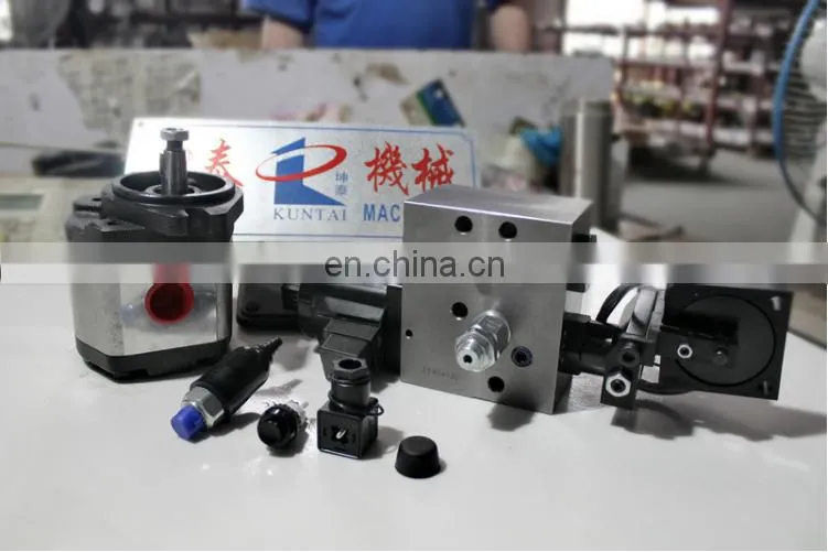 Hydraulic press cutting machine/clicker press