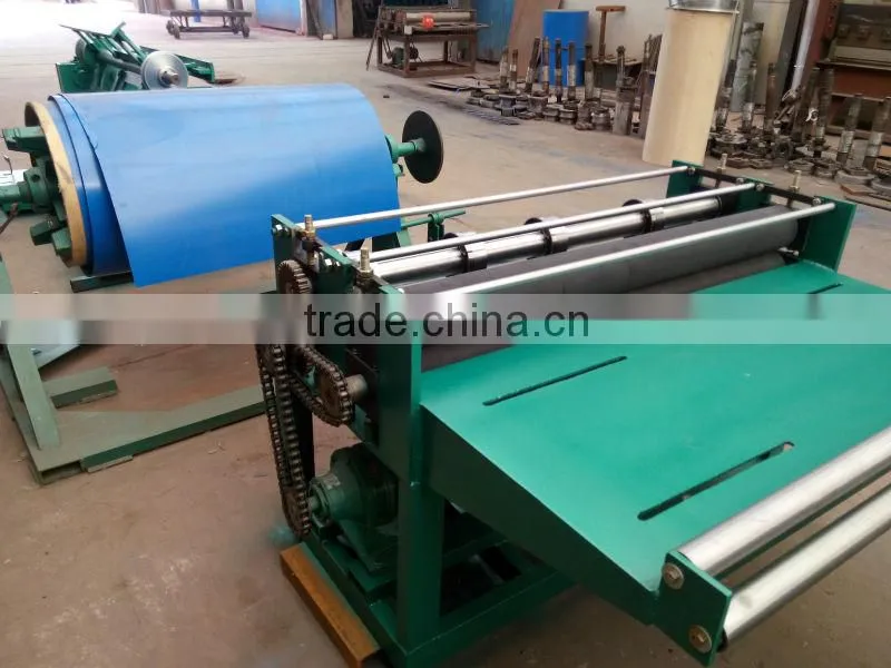 Electric color steel panel slitting machine