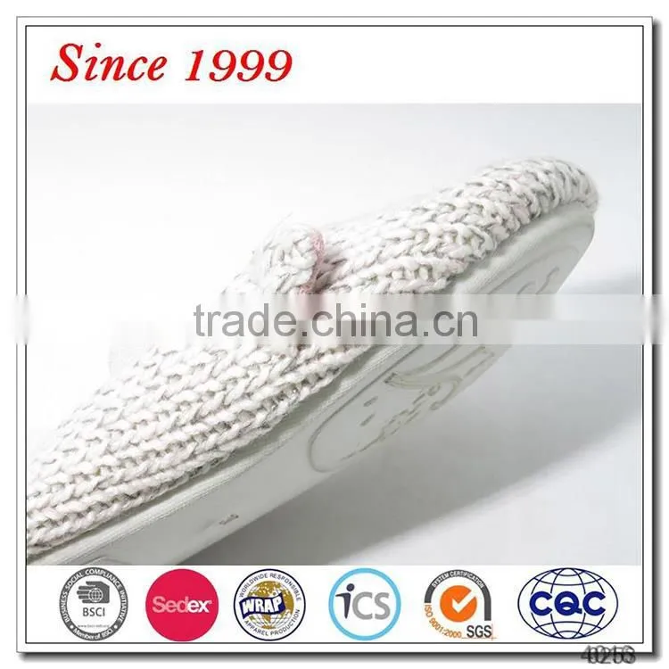 New design oem brand snug bedroom suede fabric children indoor fancy slippers