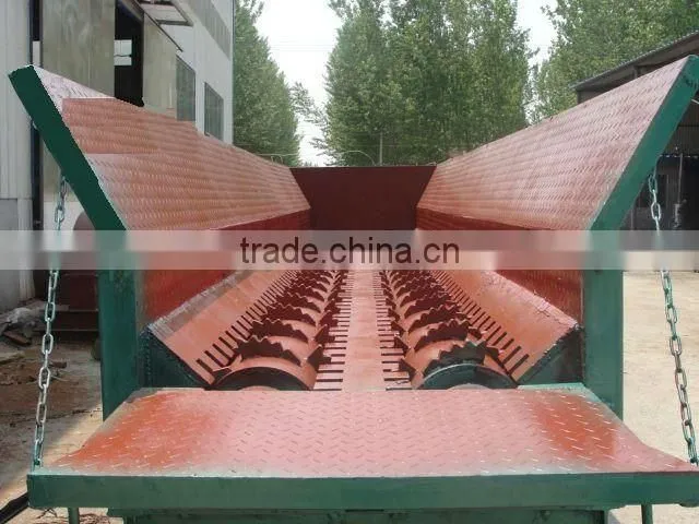 Wood processing bark removing machine