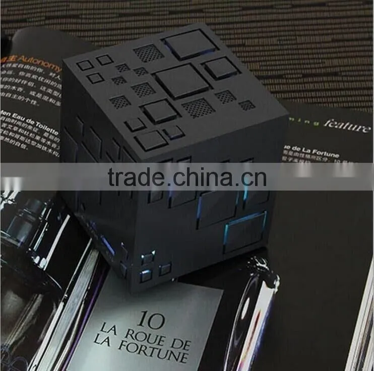 New Arrival Magic Cube Wireless Bluetooth Speaker With LED Flashlight/FM Radio Portable Q Plus Rubik's Cube Bluetooth Speaker