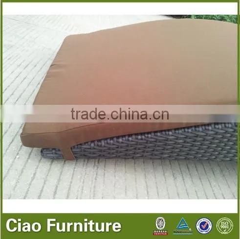 modern design outdoor furniture synthetic rattan chaise lounge with wheel