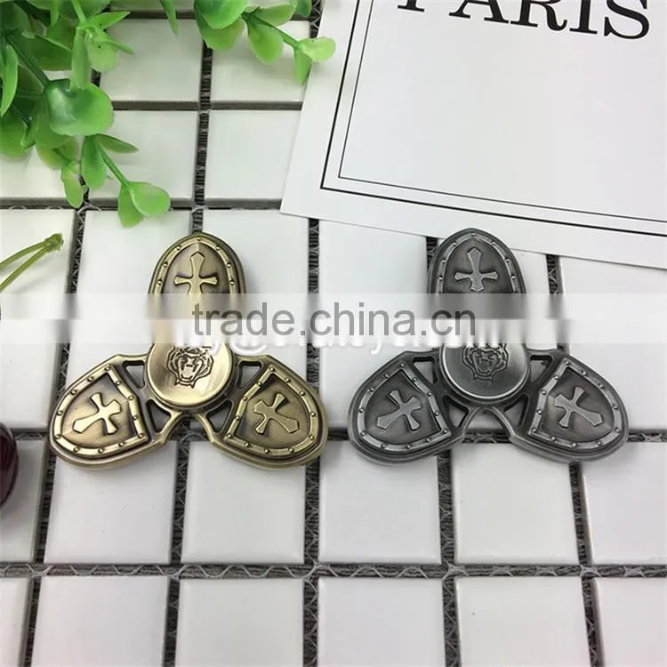 Customized metal hand crazy spinner toy copper brass fidget spinner bearing W01A243