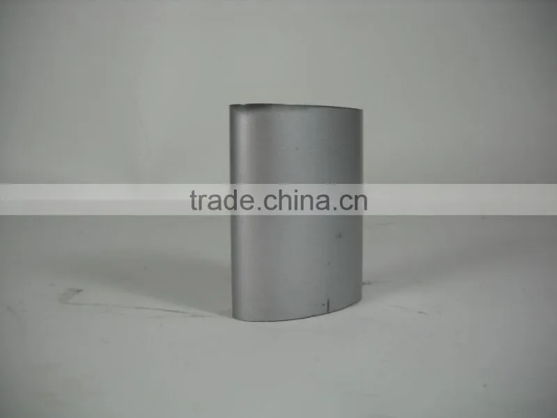 Oval steel pipe