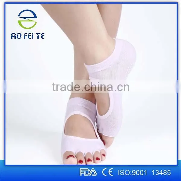 5-Toe Yoga Socks for Exercise, Pilates & Workout