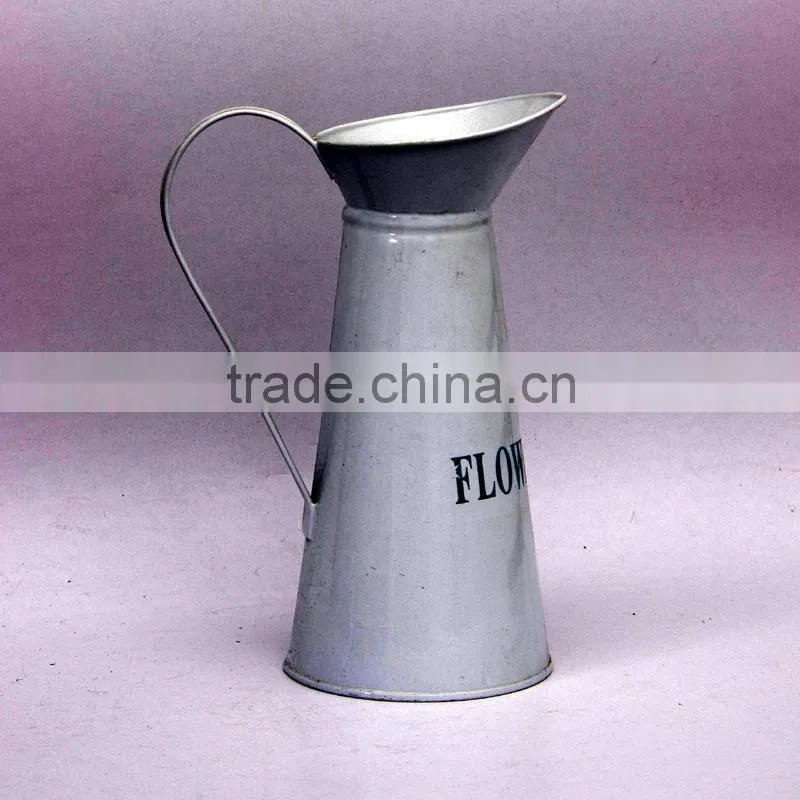 TALL WATER CAN OUTDOOR CAN IRON CAN WITH SINGLE HANDLE