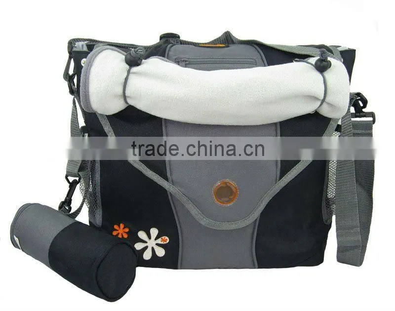 2016 Multifunctional Diaper Bag With Exterior Wipe Pocket And Insulated Bottle Holder