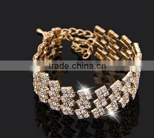 New Fashion Women Lady Gold Plated Crystal Cuff Bangle Love Heart Charm Bracelet