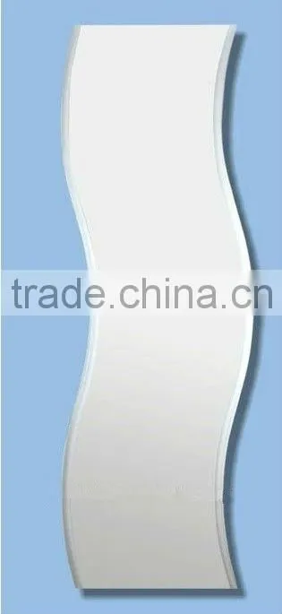 Wavy shaped mirror