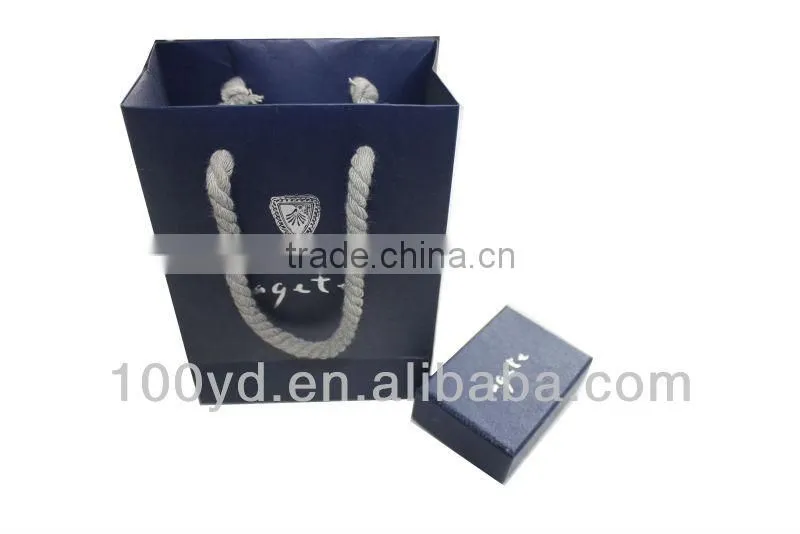 New attractive paper gift bags with novel styles