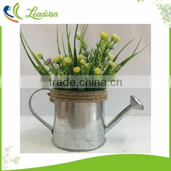 Cheap price large metal material watering cans in bulk for garden decoration