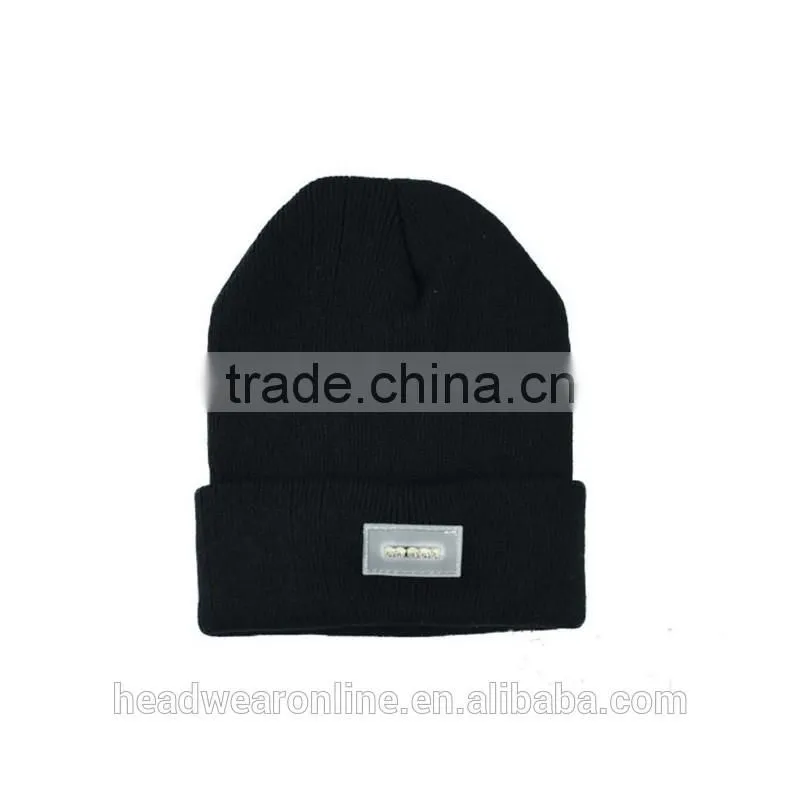 100% Acrylic Blank CC Beanie Winter Led Light Ski Knitted Hat Led Cap