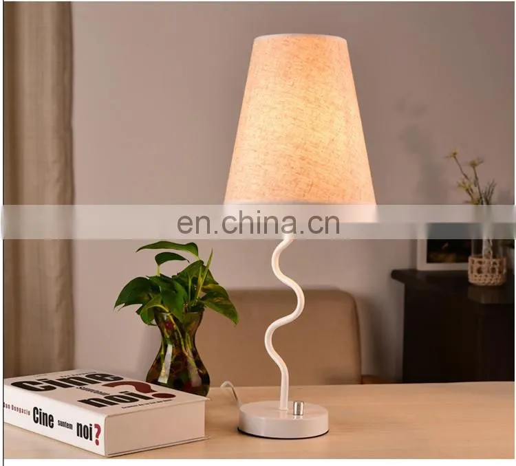 Modern minimalist bedside lamp Bedroom warm decorative table lamp wedding creative eye protection table lamp