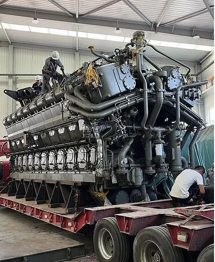 large-ll-stx-man-18-v-32-40-hfo-diesel-gensets-heavy-fuel-oil-hfo-power-plants-for-sale.jpg