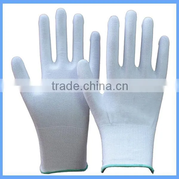 13 Gauge Seamless White Knitted Person Winter Nylon Glove