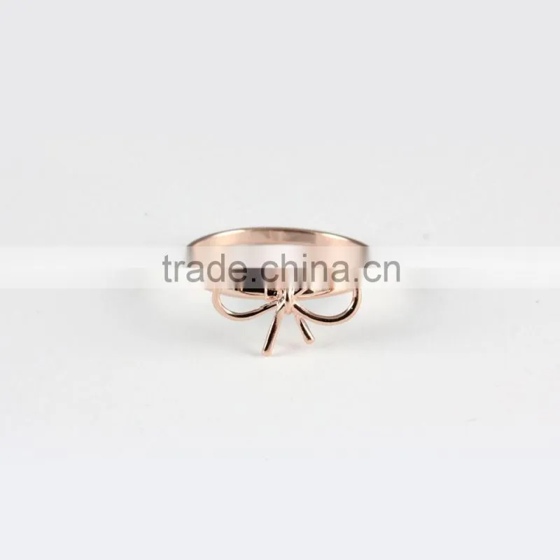 Trendy 2016 Stainless Steel Rose Gold Small Rings for Ladies