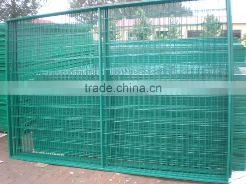 PVC coated wire mesh fence panels in 6 gauge