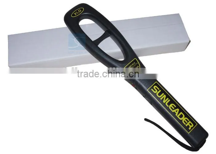 Hand-held metal detector