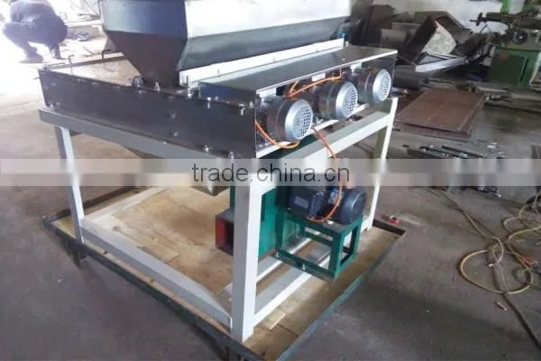 CG200 200kg/h Commercial roasted peanut peeling machine