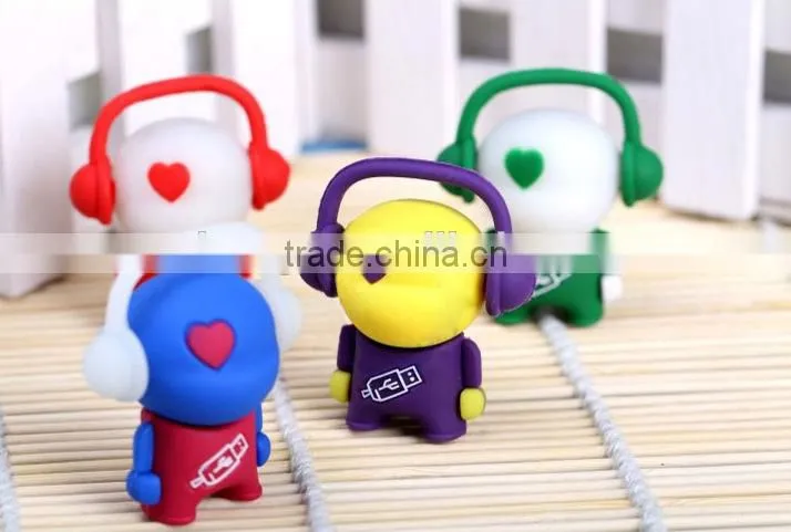 Wholesale creative PVC soft plastic shell theme football World Cup usd flash drives