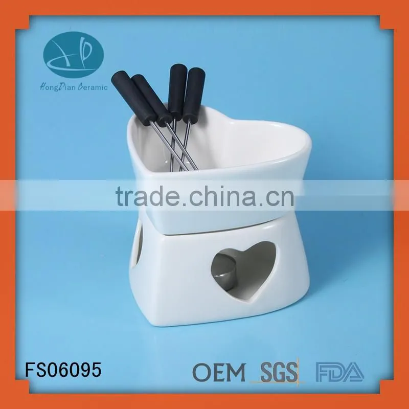 matt heart shaped ceramic chocolate fondue set,color glazed ceramic fondue pot with forks,OEM logo chocolate fondue set