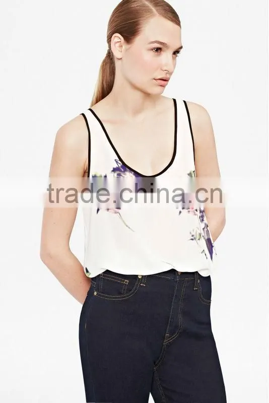 Floral Print Sleeveless Vest Top with Contrast Piping Detail
