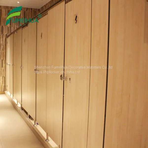 compact toilet partition