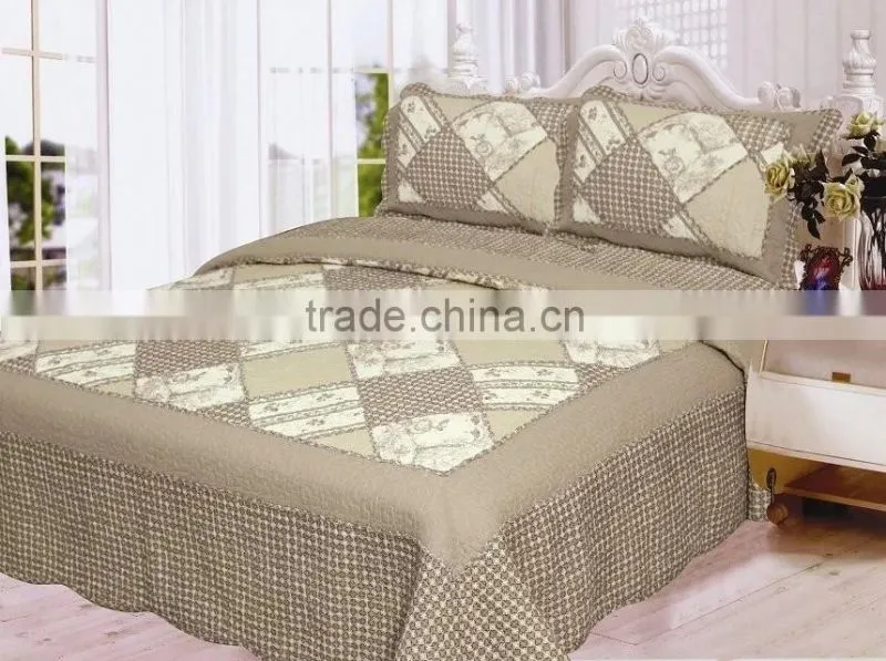 Polyester block diagonal process printed bed set