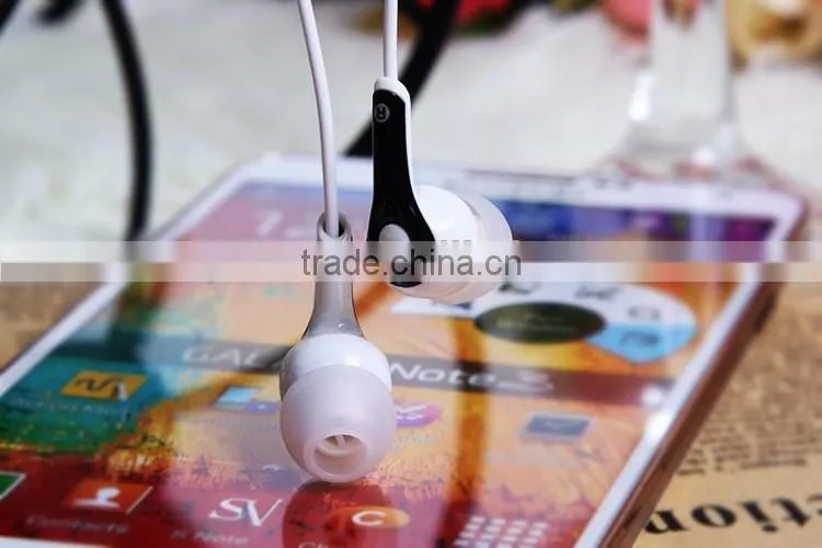 Wholesale universal headset wired in-ear headset cheap sell