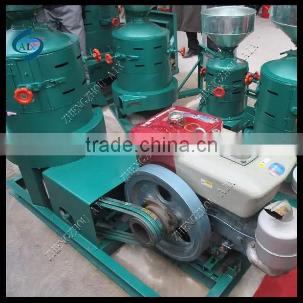 Electric small mung peeling machine